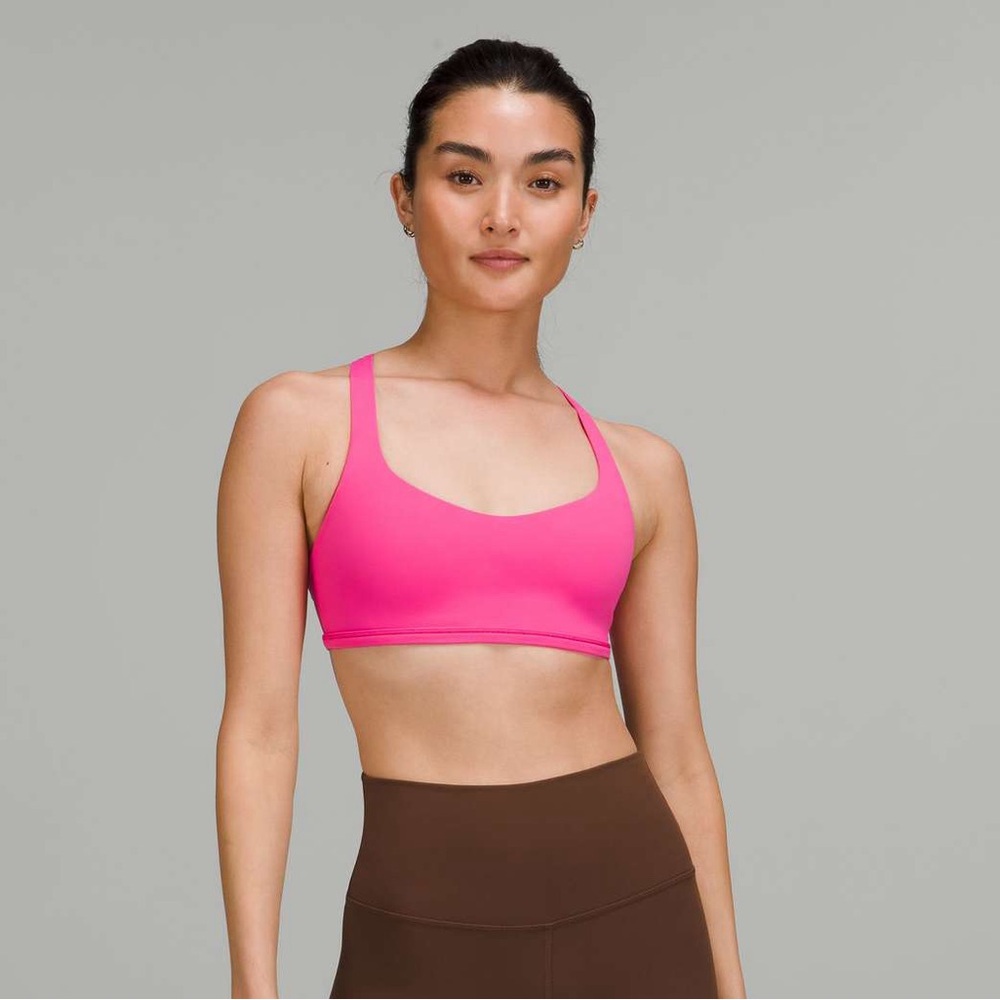 LULULEMON Free to Be Bra
Wild *Light Support - Sonic Pink SZ 8